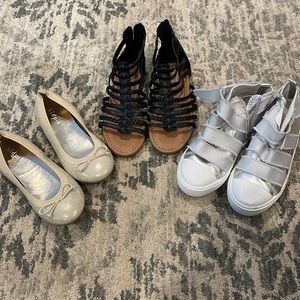 Size 3 Girls shoe bundle. Never worn!